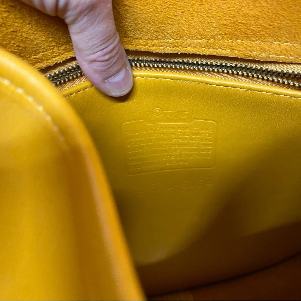 COACH Rare Vintage Ergo Flap Shoulder Bag Golden Yellow - Picture 8 of 9